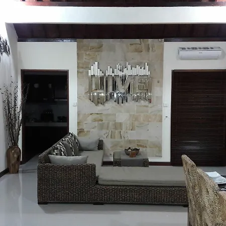 Exquisito Villa 2